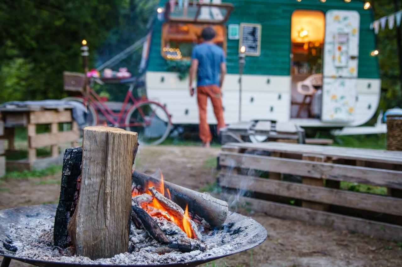 Eco River Camp Hotell Radovljica Exteriör bild